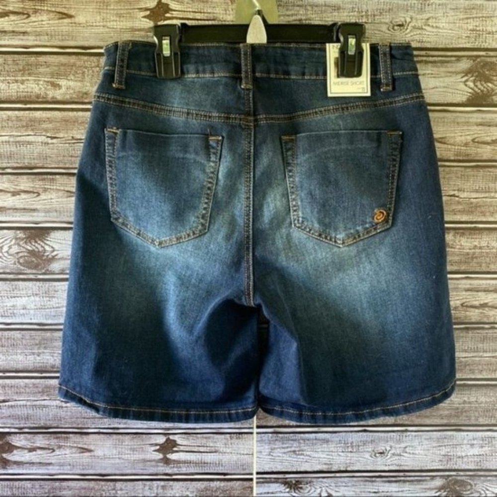 NWT Indigo Rein Mid-Rise Jean Shorts Size 11 - Picture 2 of 8